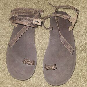 UEC Xero Veracruz Sandals size 10 (Dusty Rose)